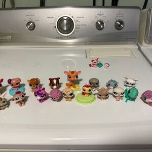 2000s Littlest Pet Shop Mini Animal Figures - lot of 21